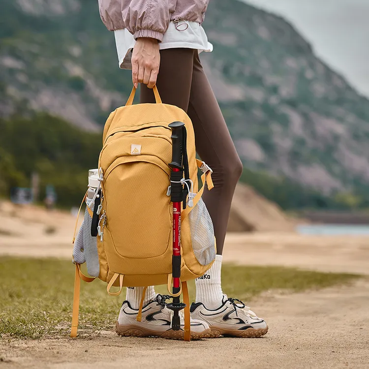 超轻双肩包女轻便户外旅行徒步健身包专业登山爬山短途旅游背包男