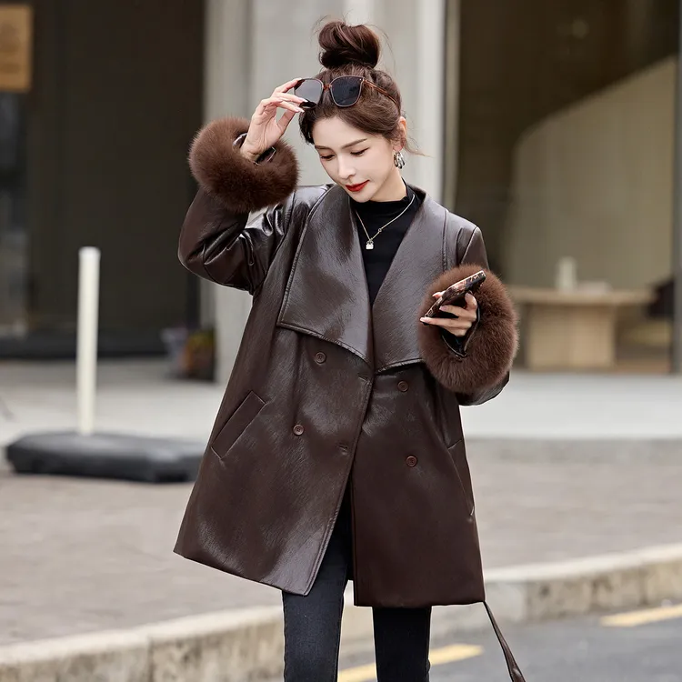中长款羽绒服女冬季2025新款高级感狐狸毛袖90白鸭绒皮衣保暖外套