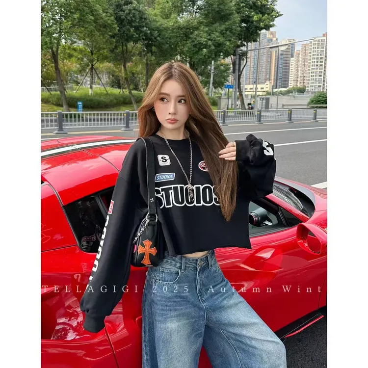 SG / 杨依姗 AW美式复古字母印花圆领长袖卫衣WY-20252049