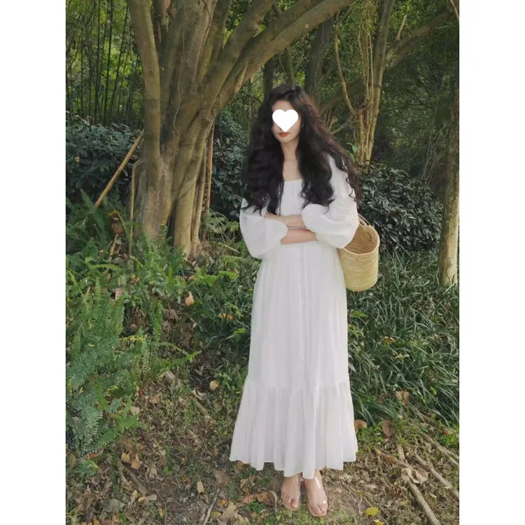 大码法式复古方领白色仙女连衣裙女夏季高级感泡泡袖茶歇雪纺长裙