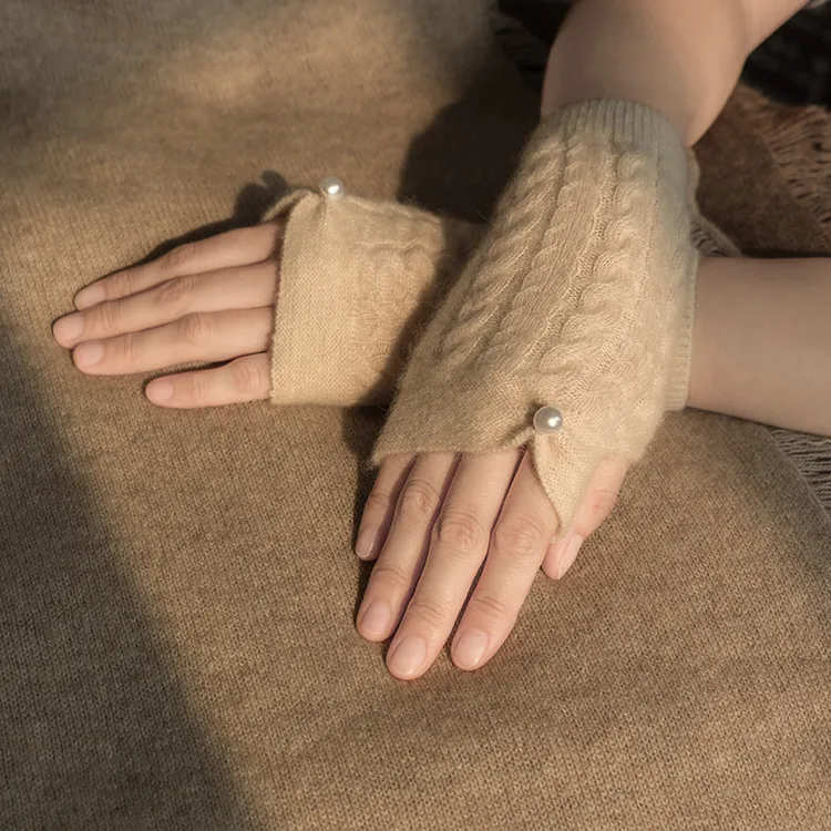 100%山羊绒秋冬新款女装半指麻花手套保暖护手臂时尚珍珠装饰手套