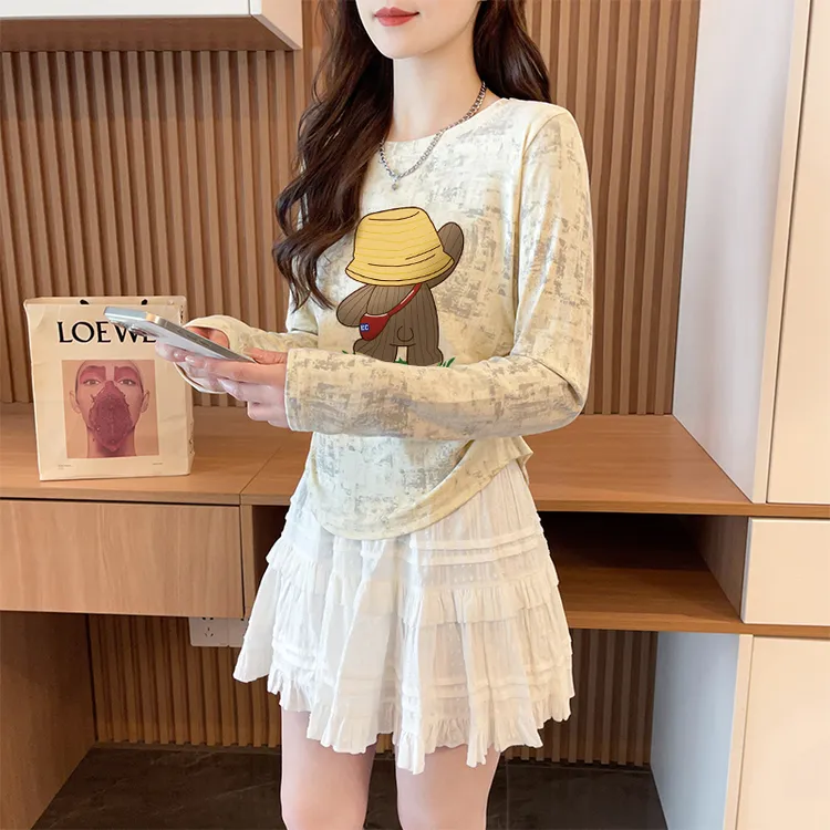 甜酷风扎染长袖T恤女早秋季爆款慵懒风洋气减龄修身褶皱显瘦上衣