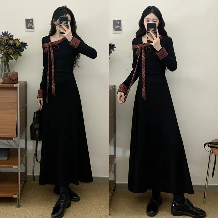 大码胖mm秋冬新款法式黑色赫本风蝴蝶结针织连衣裙气质内搭长裙女