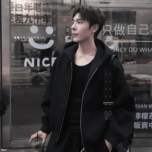 韩系早秋穿搭一整套时尚高级感黑色连帽开衫卫衣男款运动卫裤套装