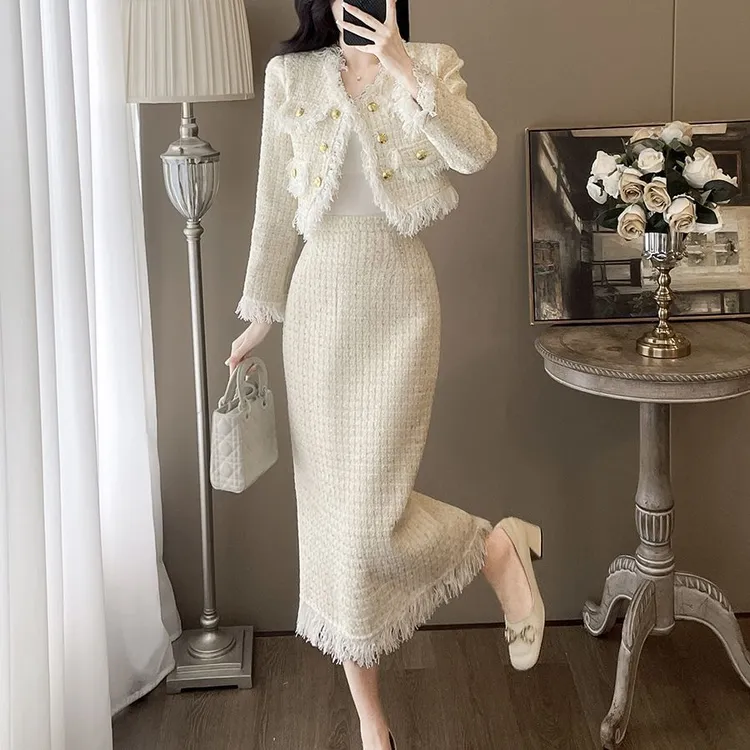 哥弟阿玛施正秋季法式富家千金风半身裙两件套女高级感御姐短外套