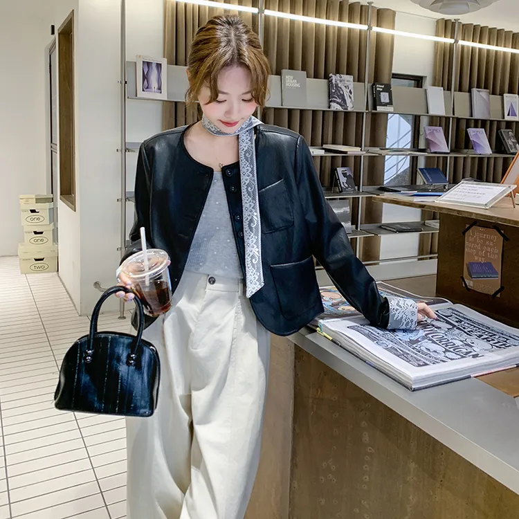 黑色蕾丝拼接PU皮衣外套女2025春季新款韩系高级感超好看短款夹克