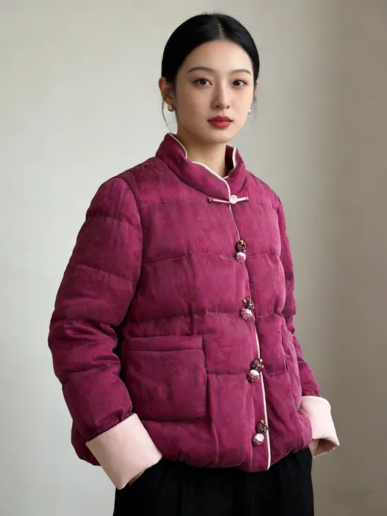 DY3409樱美嘉鹅绒服桑蚕丝丝绒羽绒服冬季新款新中式女加厚冬外套
