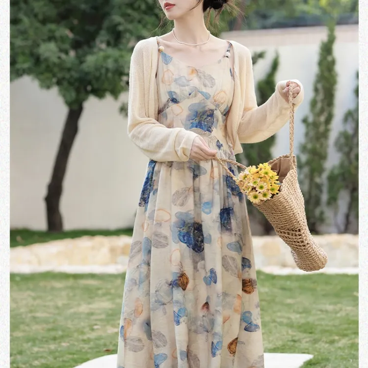 法式气质碎花吊带连衣裙女春夏2025新款温柔风小清新晕染吊带长裙