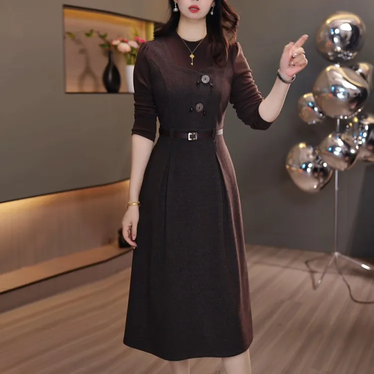 高档精致假两件连衣裙女2025秋冬新款女士时尚修身显瘦减龄中长裙