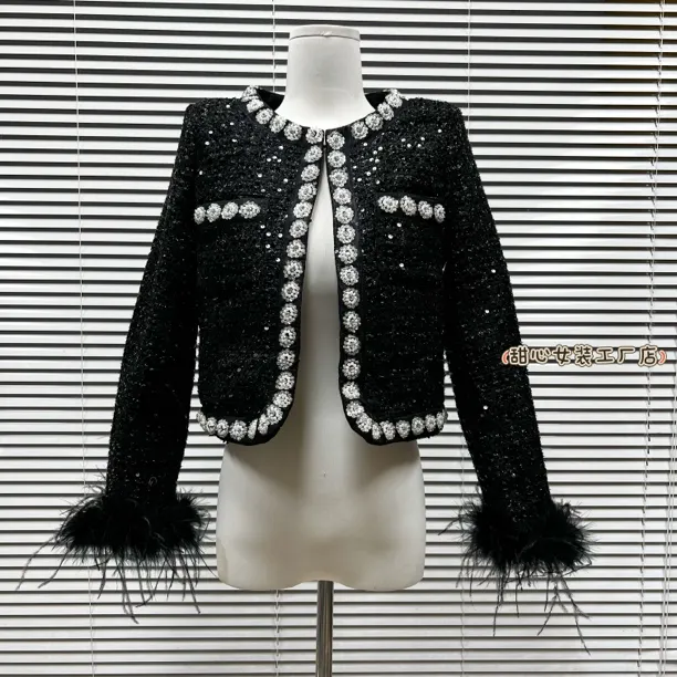 甜心家新款时尚设计感重工钉珠设计感名媛小香风外套女短款加棉