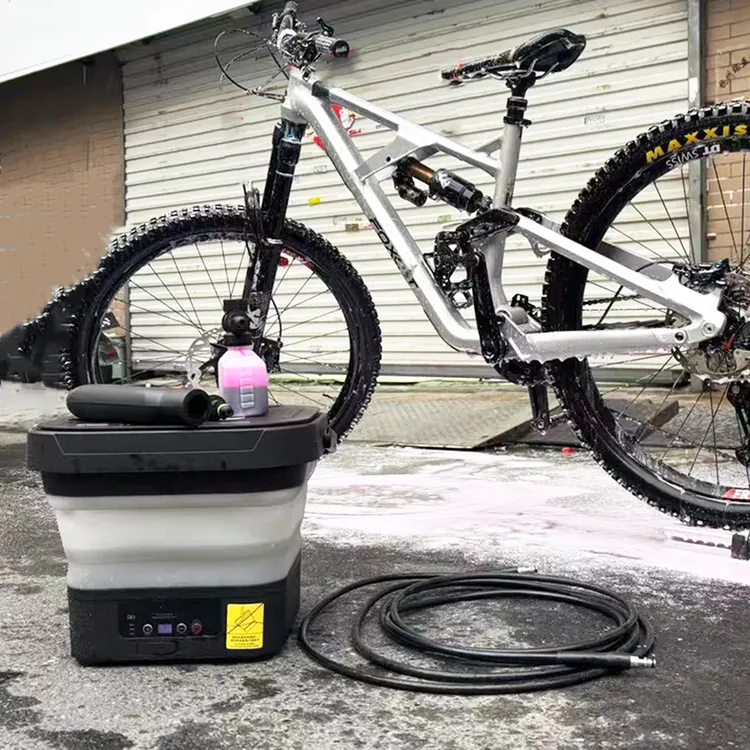 自行车摩托车清洗机12升大容量折叠水箱功率可调