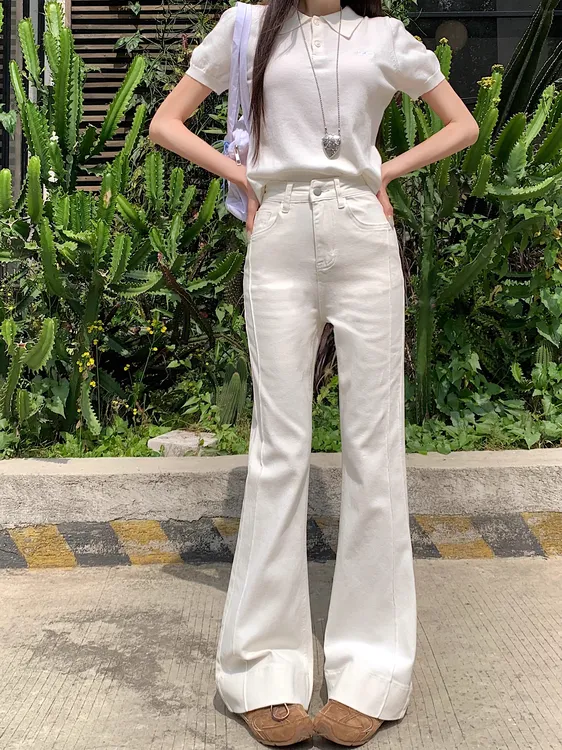 白色高腰微喇春季新款牛仔裤女新款修身宽松显高显瘦裤子