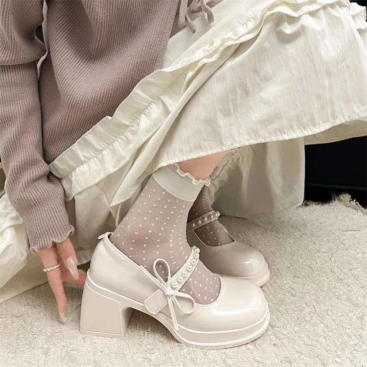 法式玛丽珍小皮鞋女2025新款夏季蝴蝶结珍珠配裙子粗跟高跟jk单鞋