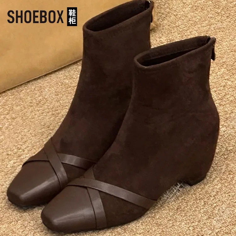 达芙妮旗下鞋柜小个子内增高10CM瘦瘦靴2025新款秋冬季阔脱裤短靴