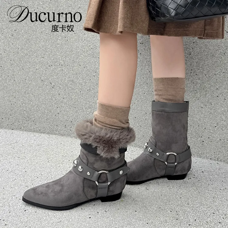 DUCURNO韩版洋气加绒雪地靴女款绒面皮带扣铆钉西部靴时尚马丁靴