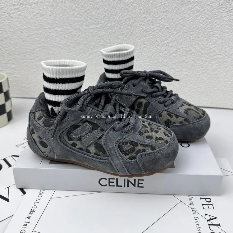 阿童木豹纹女童鞋秋季新款韩版软底阿甘鞋中大童德训鞋男童运动鞋