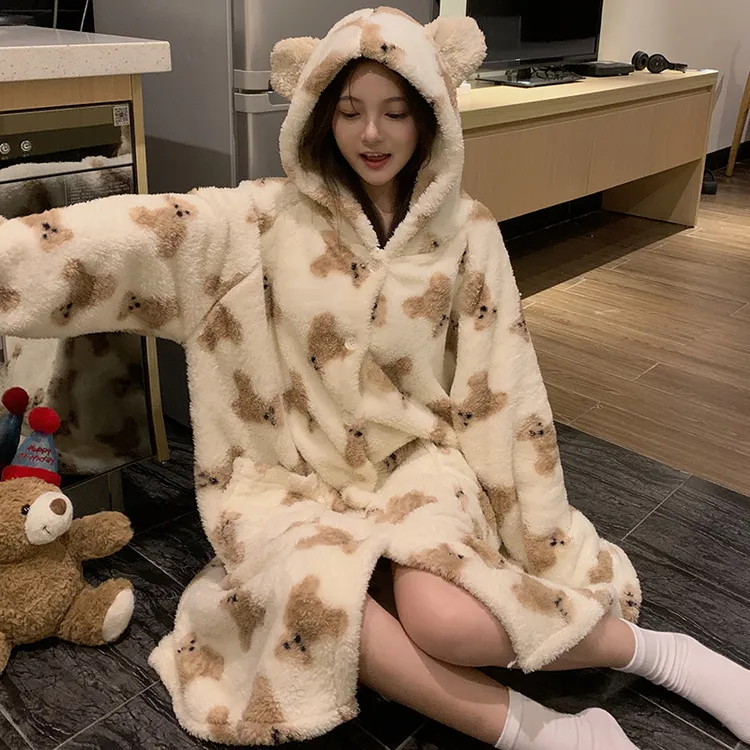 卡通小熊睡衣女款秋冬季珊瑚绒睡袍连帽加绒加厚保暖家居服可外穿