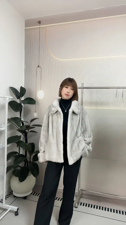 【玲哥皮草月月专属】简约时尚气质百搭翻领南瓜袖进口水貂外套
