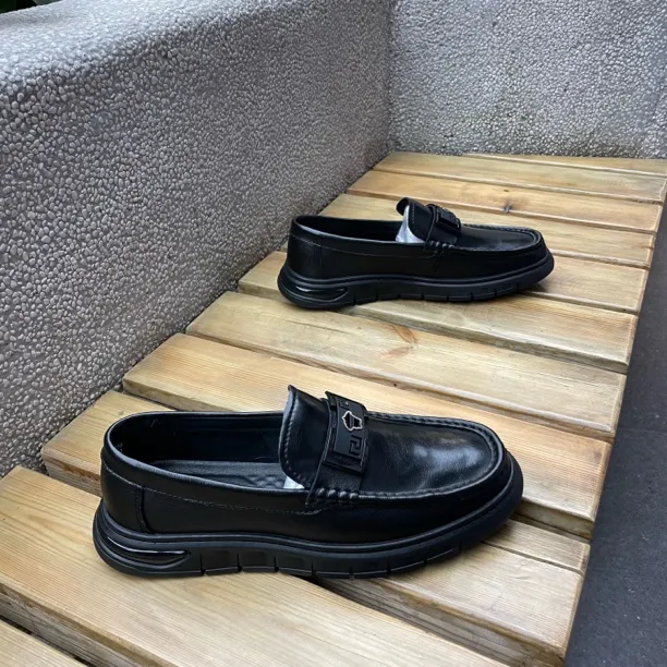 2025休闲透气豆豆鞋一脚蹬休闲皮鞋潮流黑色单鞋真皮软底百搭款