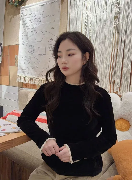 福利款不退换~弹力植绒蕾丝花边百搭打底衫J25336