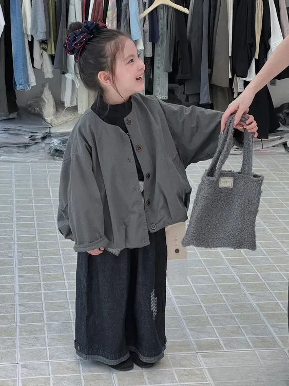 2025新款女童韩版外套秋季宽松洋气中小童短款秋装夹克牛仔裤套装