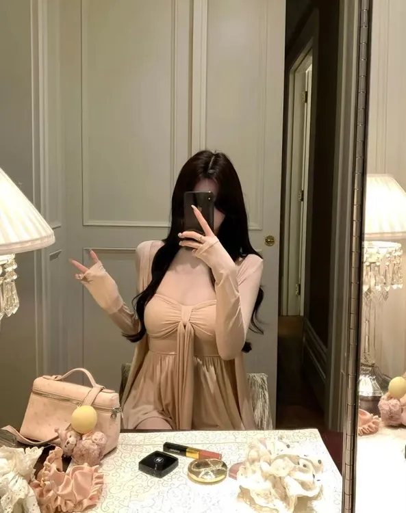 琳琳家大码纯欲温柔抹胸吊带背心女胖mm显瘦遮肉开衫套装
