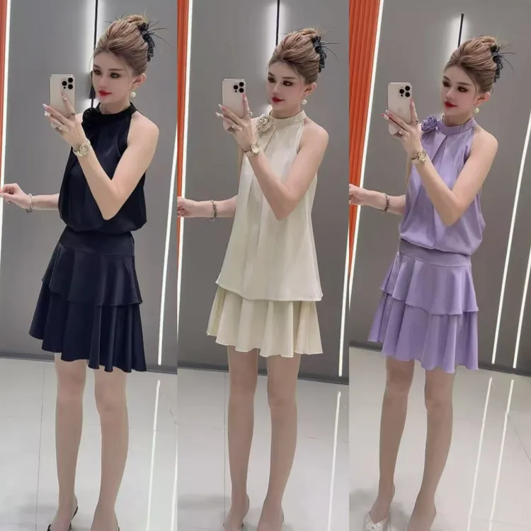 最新款0189 时尚设计感玫瑰花无袖上衣 加 短裙 两件套