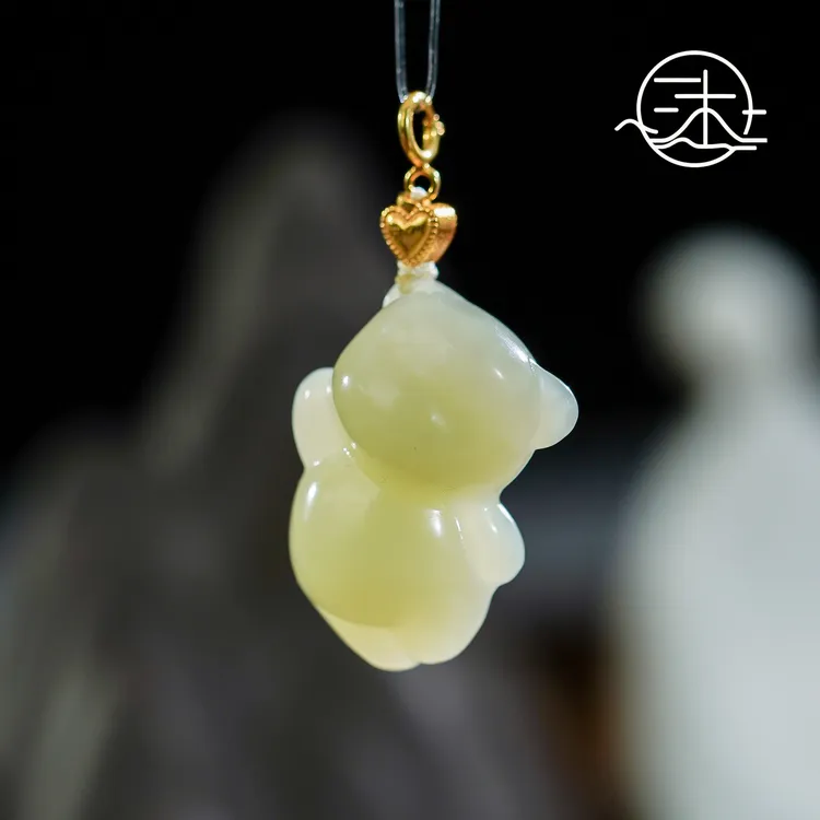 木润【小熊】天然和田玉小熊吊坠  S925银