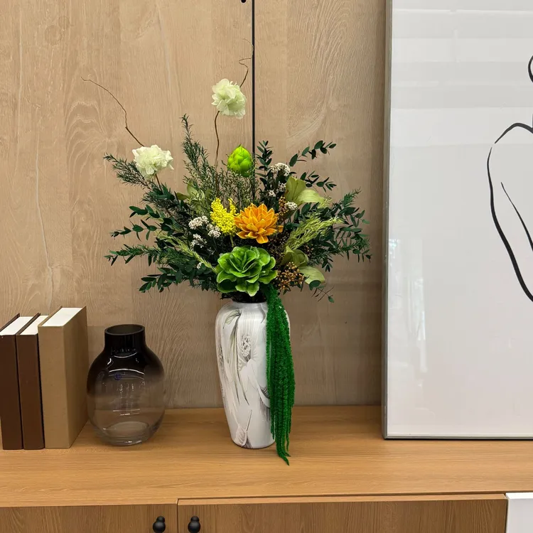 克莱因纯净之蓝Klein·春日青·意境清新款花艺设计作品花艺摆件