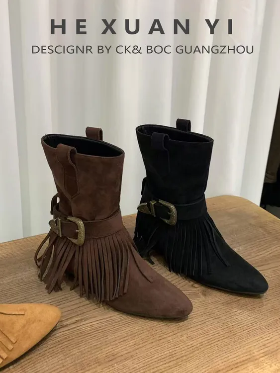 棕色复古尖头短靴平底女2025新款秋冬内增高流苏靴马丁靴