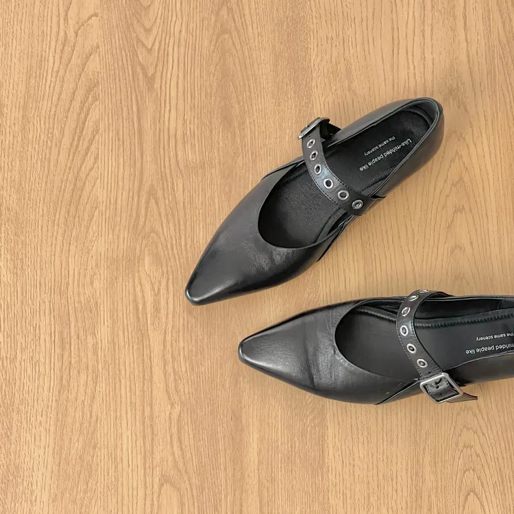 HUSSLOVE 头层水洗牛皮·跟高2.5CM·复古时尚欧美大牌感尖头单鞋女