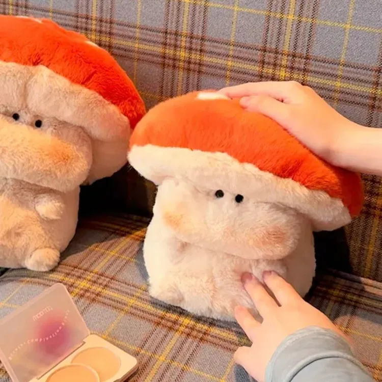 可腮红小蘑菇秃秃fufu可爱玩偶抱枕女可爱毛绒玩具情人节礼物送女