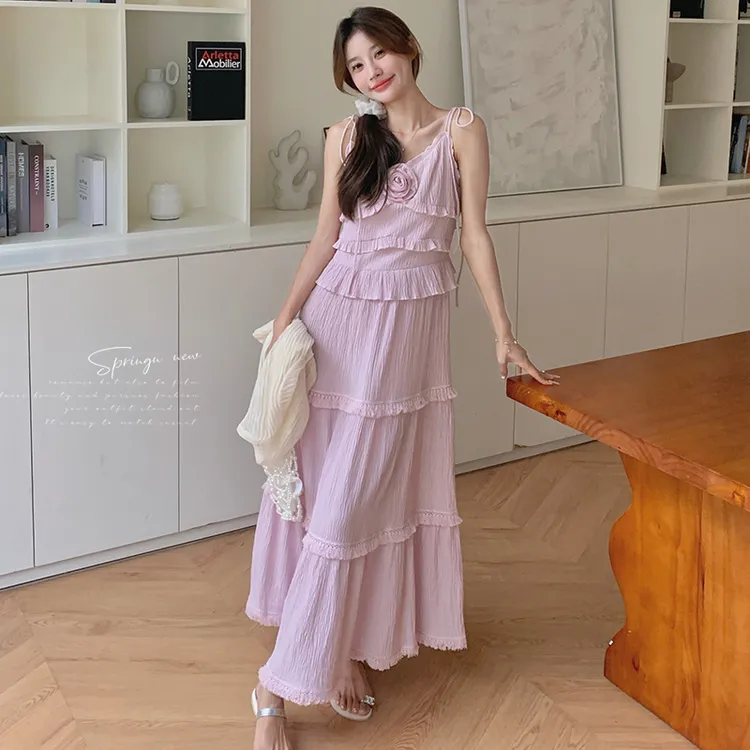 粉色吊带裙女夏2025新款法式甜美小个子海边度假风高级感连衣裙