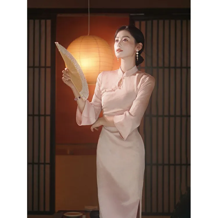 画报夫人秋季新款气质镂空立领长裙【清河】新中式缎面改良旗袍连