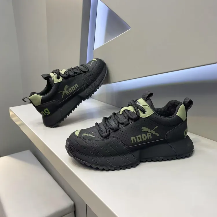 【皮鞋码】新款皮面个性舒适百搭轻便软底男款潮鞋xs