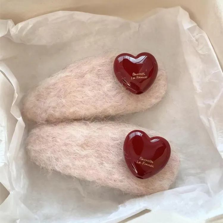 糯叽叽!韩系甜美少女感毛绒爱心bb夹侧边刘海夹洋气百搭碎发头饰