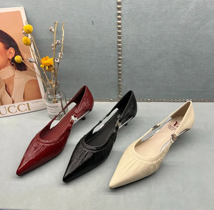 【RANBEST】2025春夏新款尖头猫跟软面皱漆中空镂空通勤风单鞋3cm