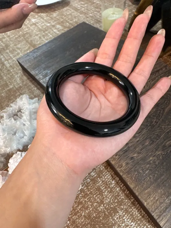 新疆料叶城。 黑青黑羊脂细度好 手镯