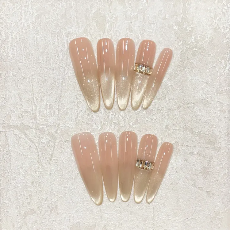 纯欲简约金色爆闪猫眼搭配钻饰点缀显白气质百搭纯手工穿戴甲