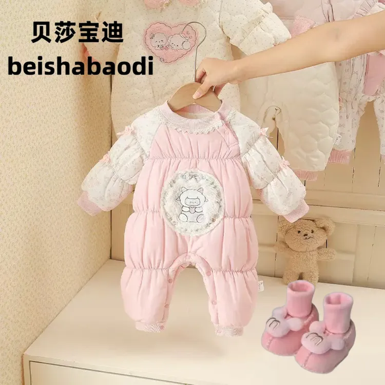 冬季女宝宝连体衣婴儿卡通小羊加棉加厚哈衣新生儿满月百天爬爬服