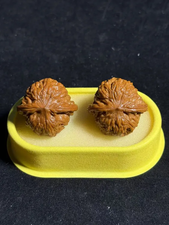 边40尺全品磨盘文玩核桃精品配对