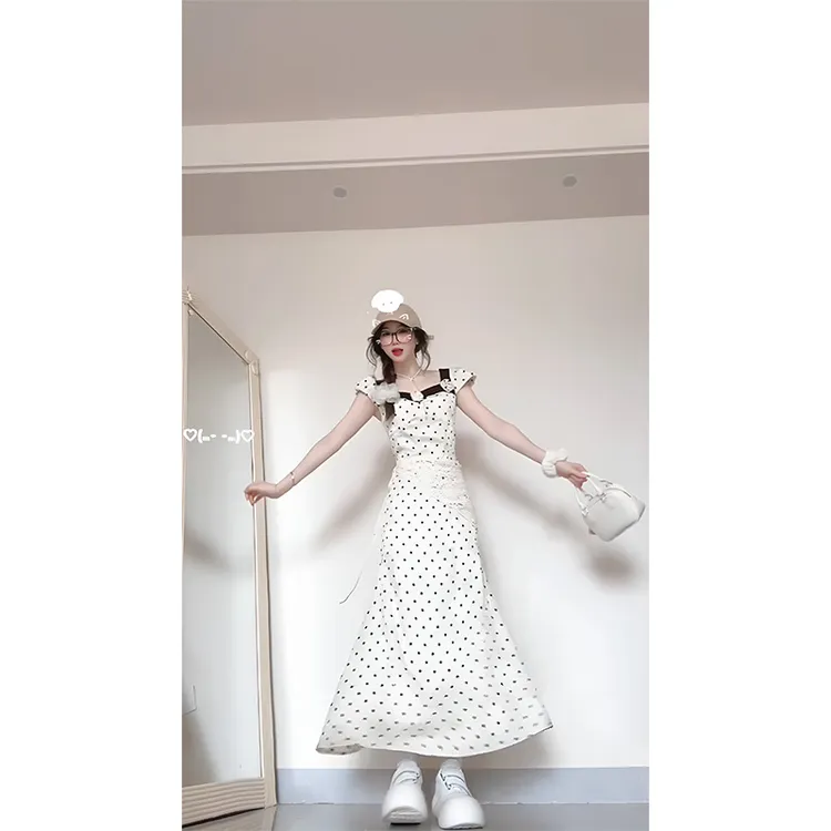MARIE.COCO法式温柔风方领波点连衣裙女玫瑰收腰显瘦气质鱼尾裙