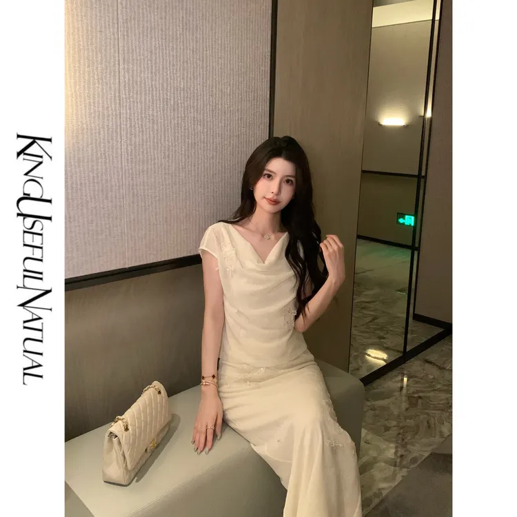 KUN【晚香玉】低调优雅 柔白色针织提花手工刺绣花卉珠片长裙套装