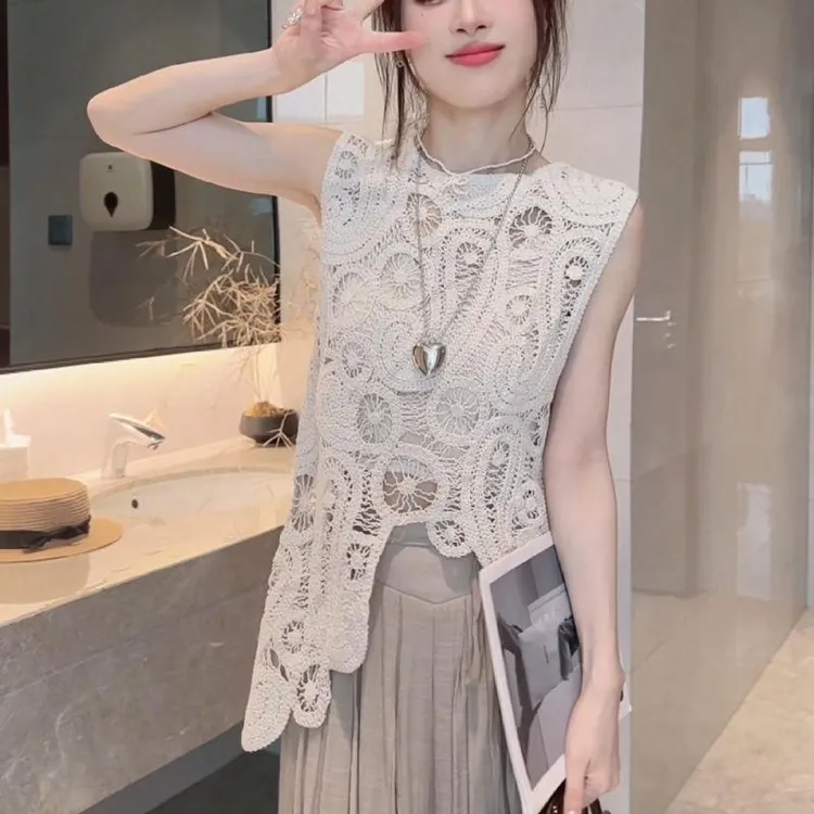 不规则勾花镂空针织背心马甲女夏季新款波西米亚度假无袖上衣罩衫