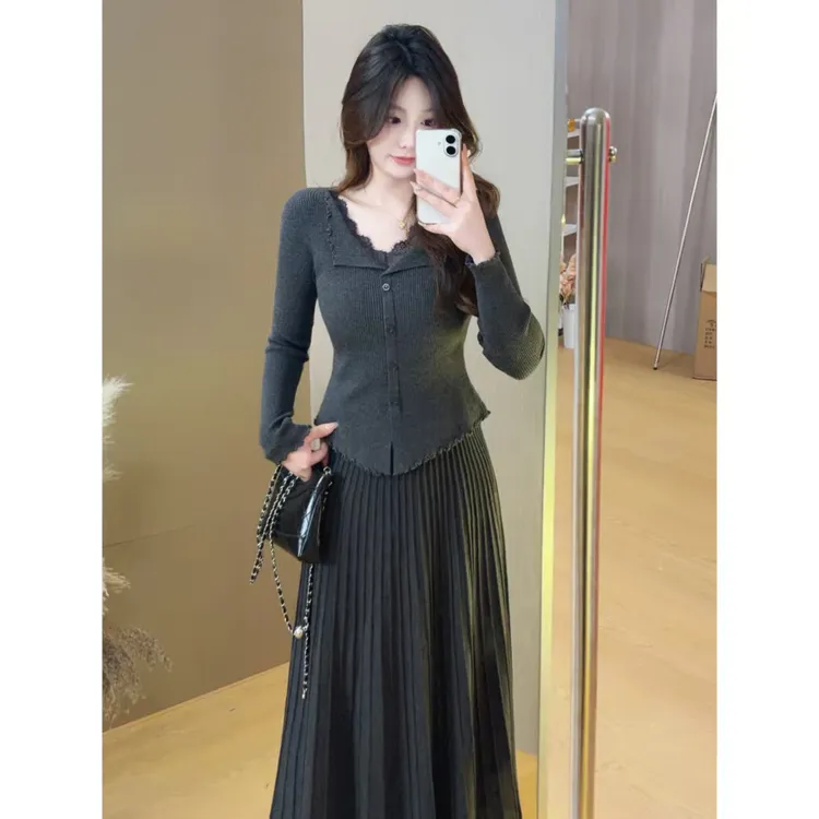 MuMu韩系蕾丝假两件针织内搭上衣WPWGN00141高腰压褶裙WPWGN00137