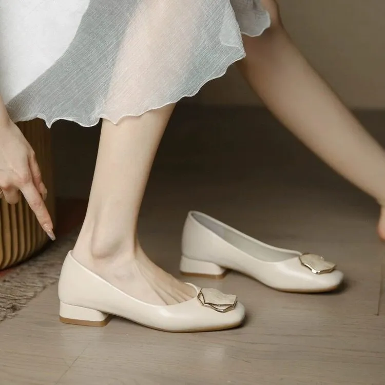 粗跟舒适女夏浅口2025新款小香风白色鞋子法式平底鞋低跟四季瓢鞋