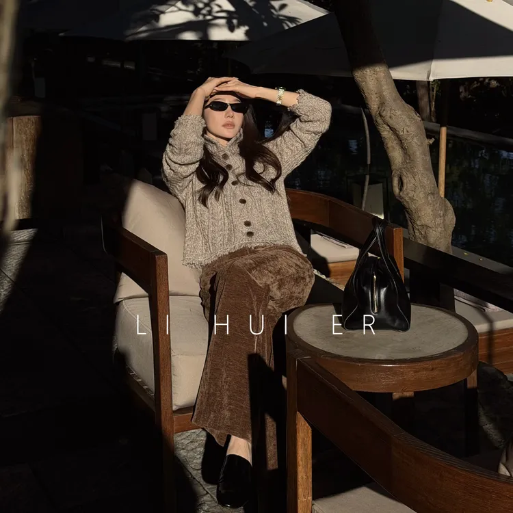 LiHuiEr李慧儿【歌剧人生】2025秋季显瘦气质舒适针织上衣YCMZ-5049