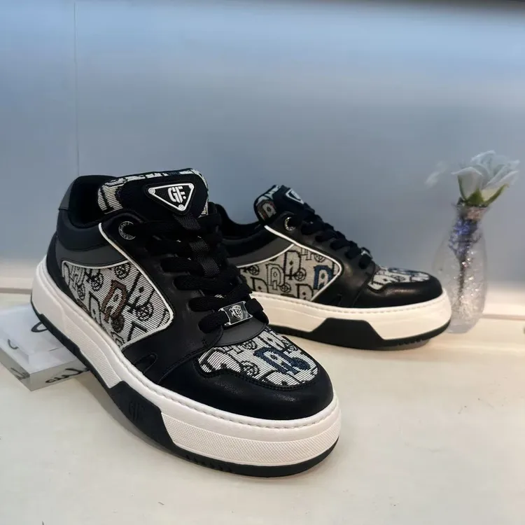 2025年GF秋冬新款布皮拼接轻奢设计EVA发泡大底软底舒适板鞋