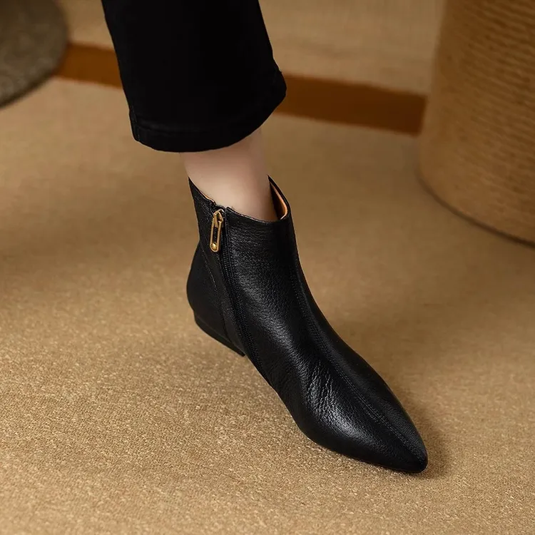 断码清仓真皮尖头切尔西靴女新款复古平底单靴2025冬季加绒小短靴