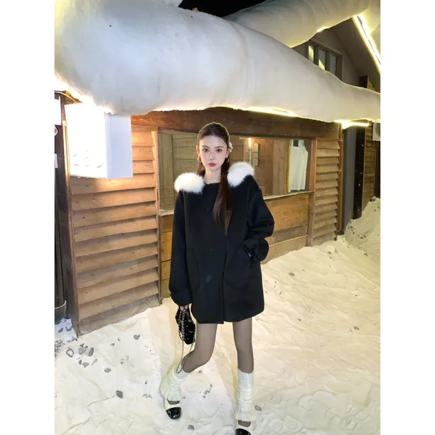 赵小小【冬日雪宝】9906 90%白鸭绒羽绒服千金风毛领连帽外套宽松